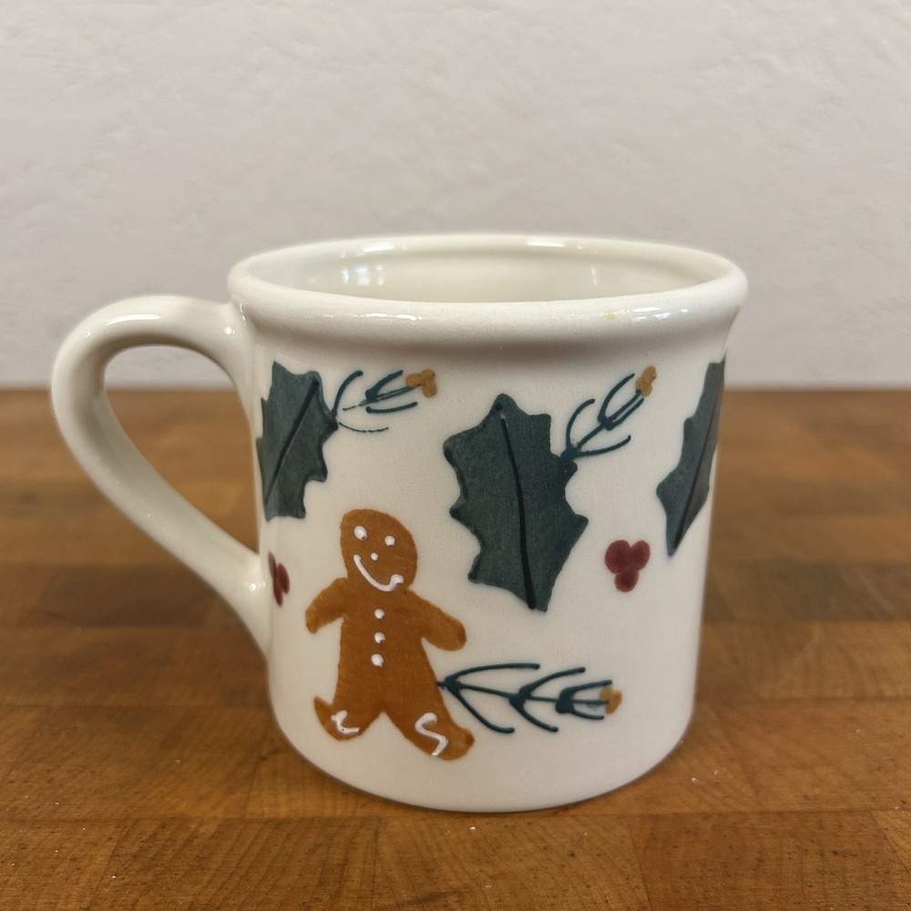 Vintage Hartstone Pottery Mug Gingerbread Men Holly Leaves 1982 Country Holiday
